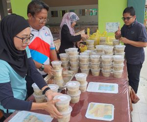 800-BEKAS-BUBUR-LAMBUK-DIKONGSI-BERSAMA-WARGA-CSSB-DAN-SMK-PULAU-INDAH-6