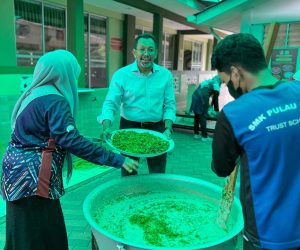 800-BEKAS-BUBUR-LAMBUK-DIKONGSI-BERSAMA-WARGA-CSSB-DAN-SMK-PULAU-INDAH-8