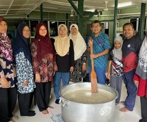 Kekalkan-Semangat-Kebersamaan-dengan-Masjid-Ar-Raudhah-Sg.-Kembong-untuk-Program-Bubur-Lambuk-4-300x300
